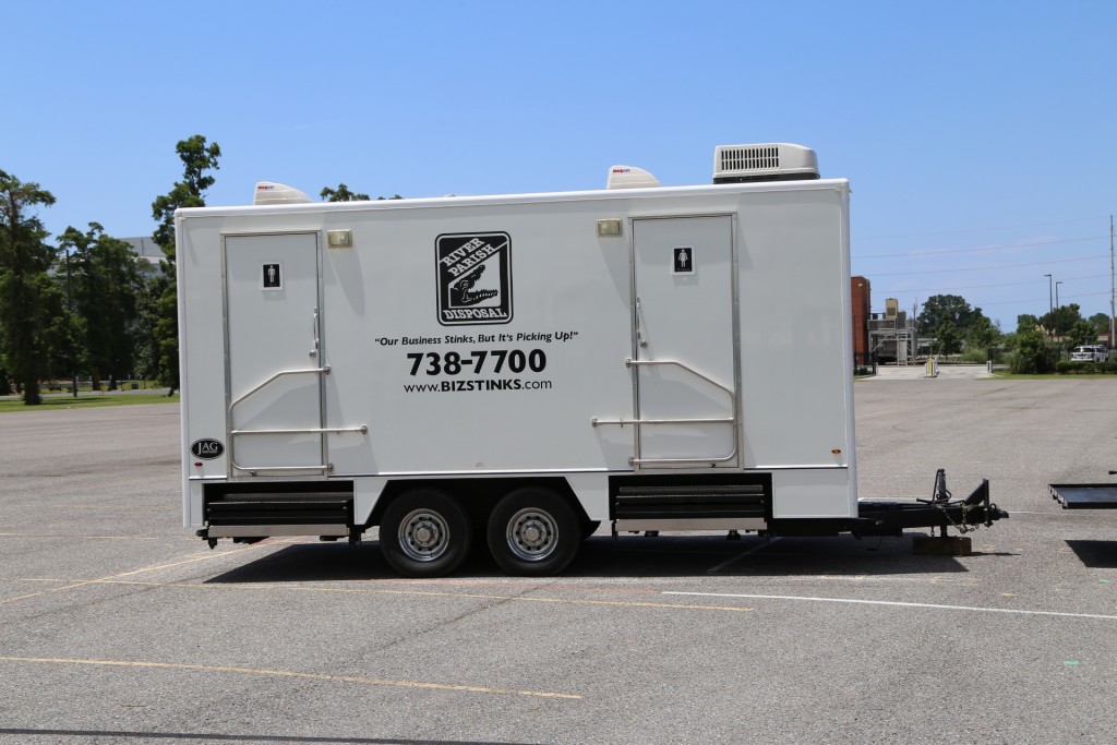 IMG_1819 portable restroom trailer