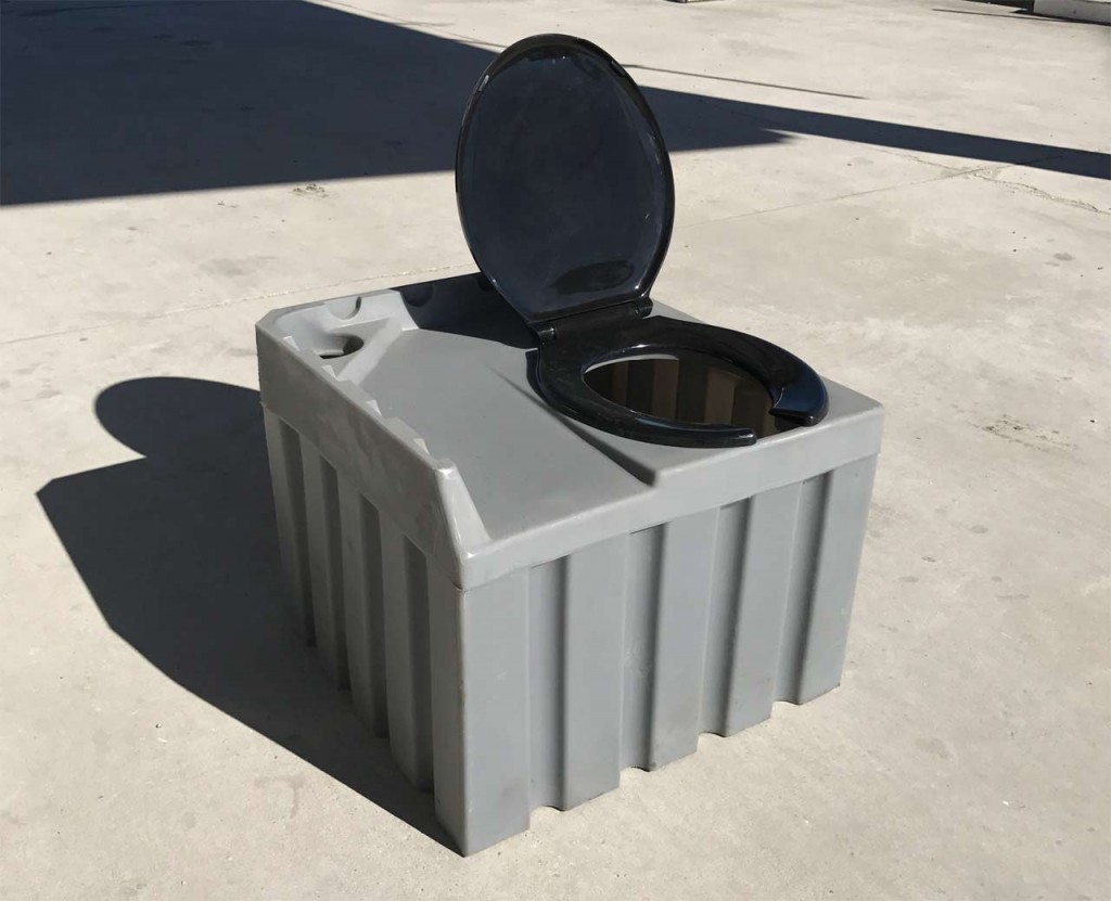 Mardi Gras Float Holding Tank http://bizstinks.com/wp-content/uploads/2016/02/HoldingTank.jpg